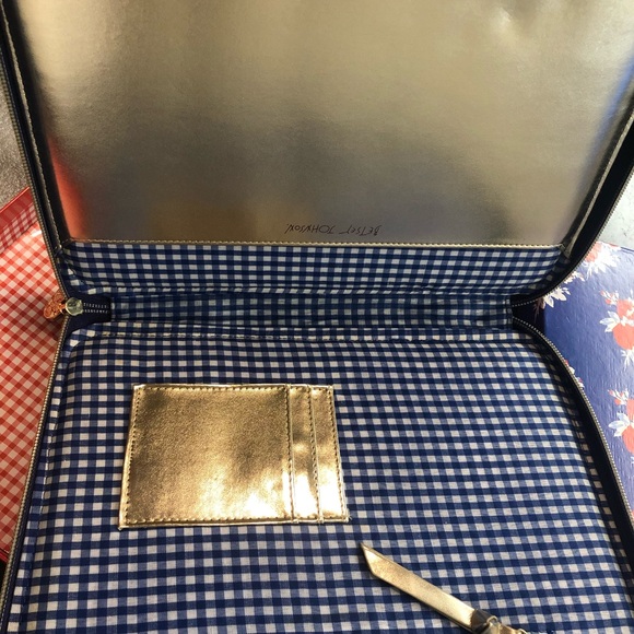 New in Box Betsy Johnson E-Reader Tablet Case in Sequined Blue Stripes w/ Roses - Picture 4 of 6